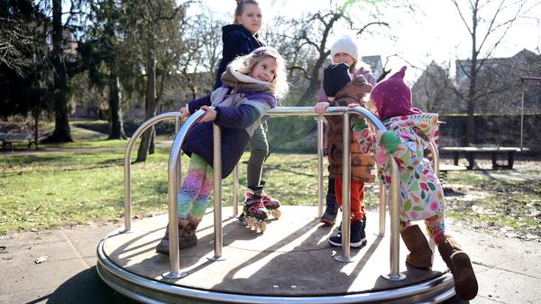 Im Schlosspark Burgfarrnbach kamen die Kleinen ganz schön in Schwung.