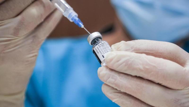 Im Kampf gegen Corona: Erlanger Hausärzte stehen fürs Impfen bereit