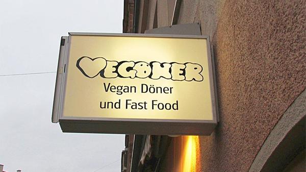 Döner, aber ohne tierische Produkte? Dieser Traum wird Hungrigen bei Vegöner erfüllt.