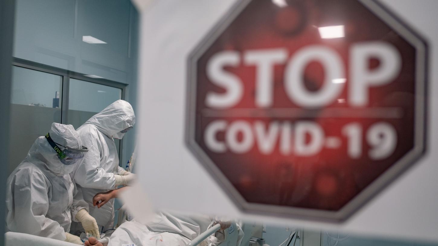 Auch die Kliniken in der Region spüren einen Anstieg an Covid-Patienten auf ihren Intensivstationen (das Symbolbild hat nichts mit den im Beitrag erwähnten Krankenhäusern zu tun). Auch die Kliniken in der Region spüren einen Anstieg an Covid-Patienten auf ihren Intensivstationen (das Symbolbild hat nichts mit den im Beitrag erwähnten Krankenhäusern zu tun).
