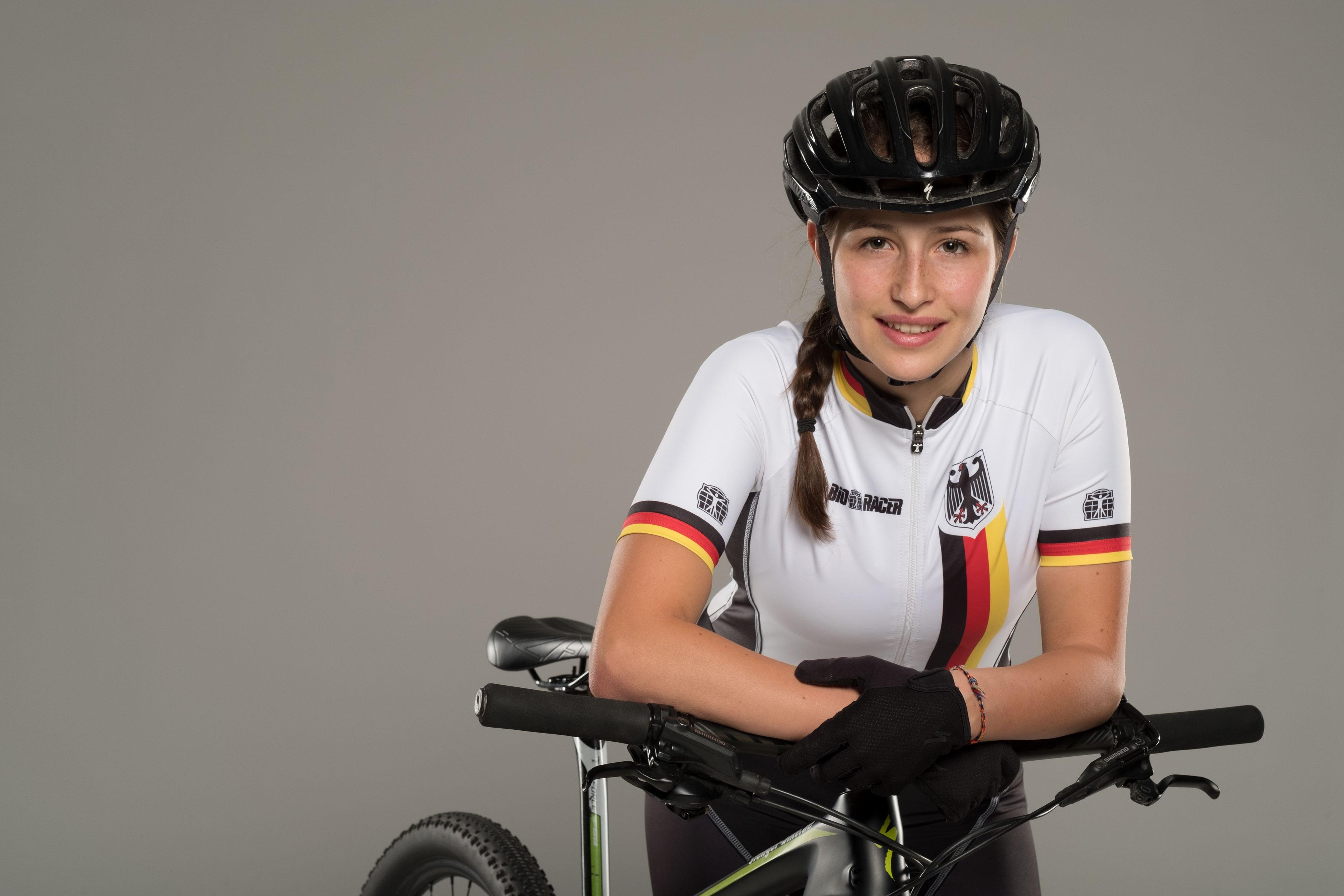Clara Brehm gehört zu den besten deutschen Mountainbikerinnen und hat ihre Heimat auch schon bei WM und EM vertreten.