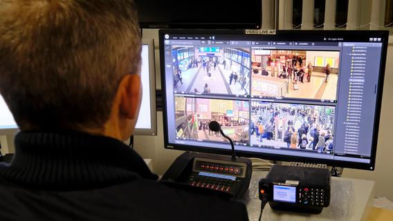 Viele Stellen am Nürnberger Hauptbahnhof sind videoüberwacht. Regelmäßige Gewaltexzesse verhindert aber auch das nicht. 