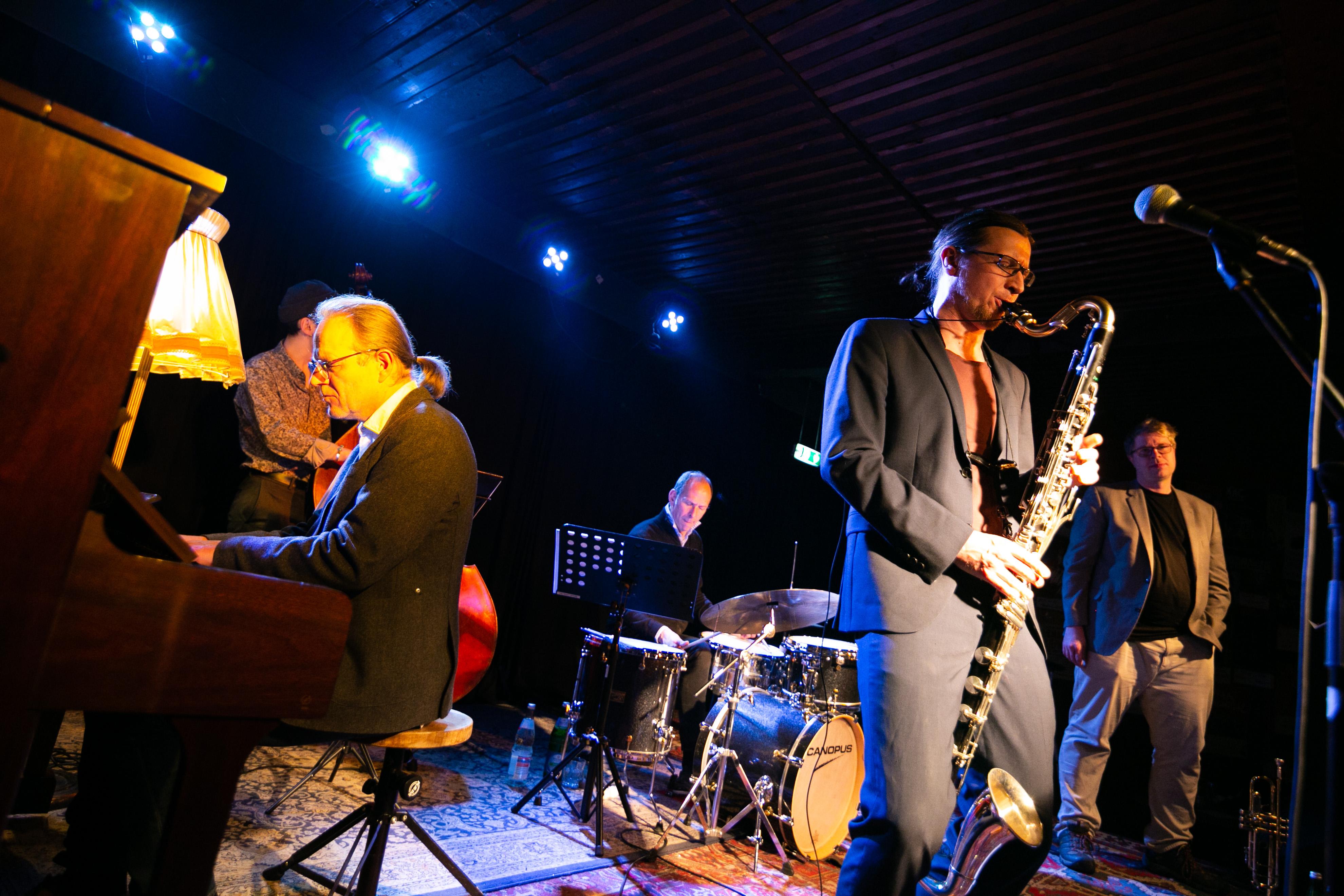 Eine beliebte Dauereinrichtung ist der Jazzmonday, hier mit Largo's Blues Bag.