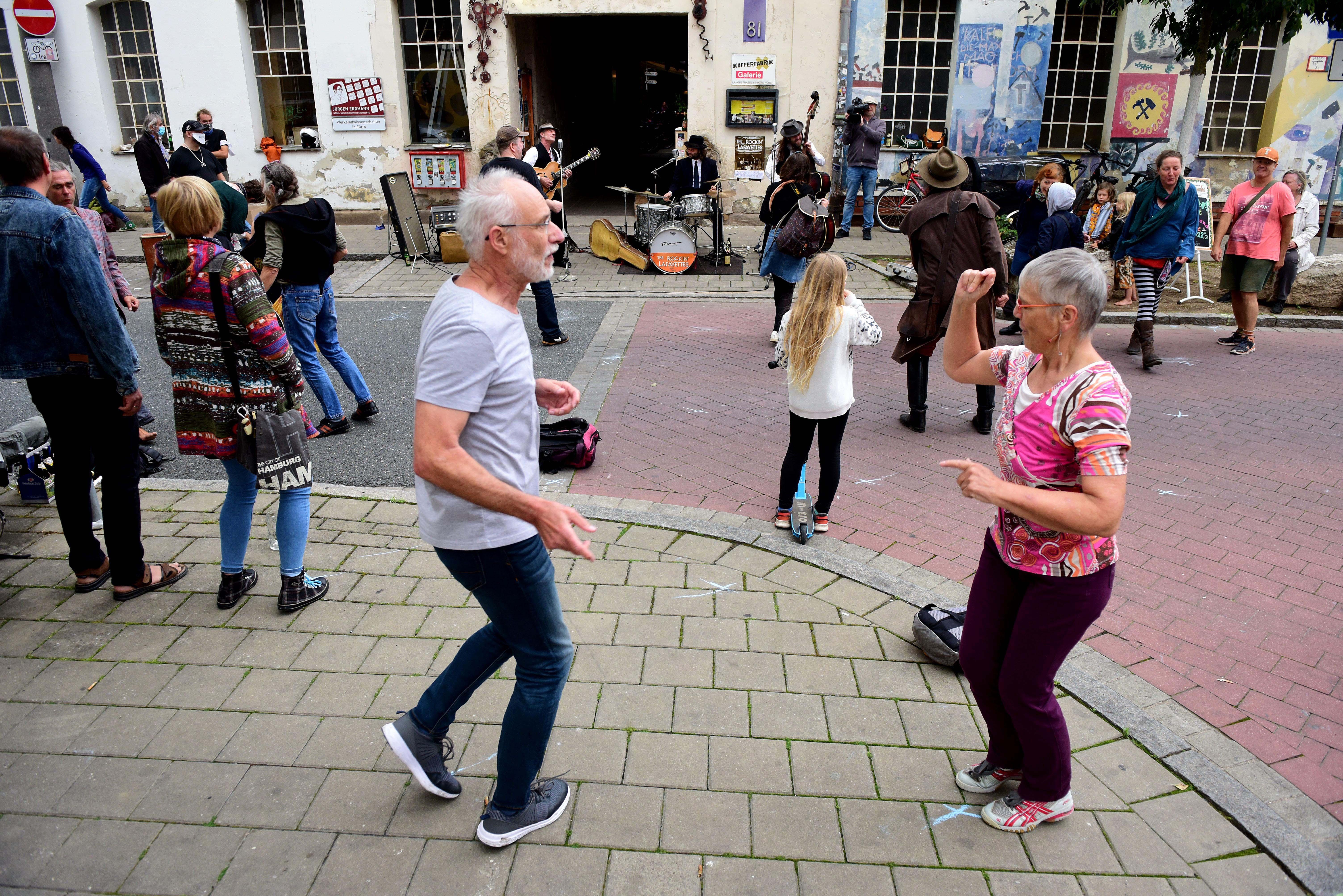 ...und auch ein bisschen flottem Tanz.