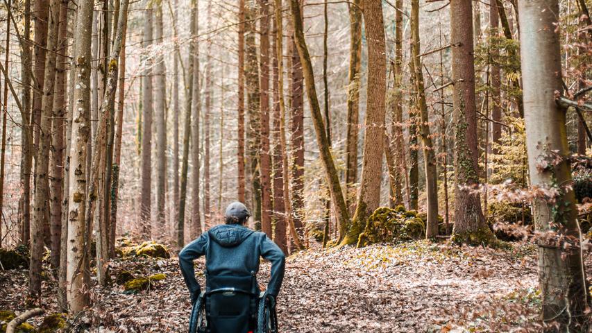 "Ich war nie ein Stubenhocker", erzählt Herrmann. "Es gab Zeiten, da hing ich jeden zweiten Tag in irgendeiner Felswand. In der Natur zu sein, war und ist mir auch heute unglaublich wichtig." 