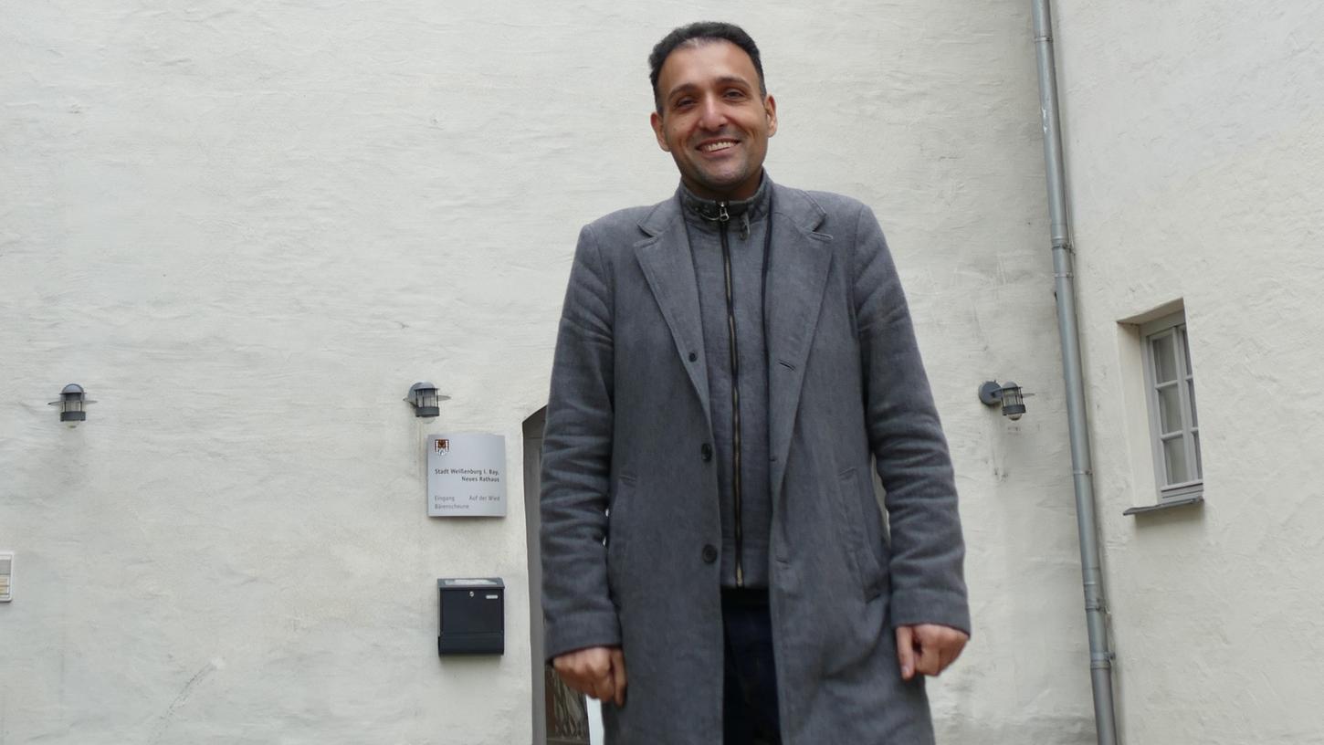 Erkan Dinar hat sich für den Bundesvorstand der Linken beworben, ist dabei aber gescheitert. Er hofft auf einen sicheren Platz auf der Landesliste bei der Bundestagswahl.
Erkan Dinar hat sich für den Bundesvorstand der Linken beworben, ist dabei aber gescheitert. Er hofft auf einen sicheren Platz auf der Landesliste bei der Bundestagswahl.
