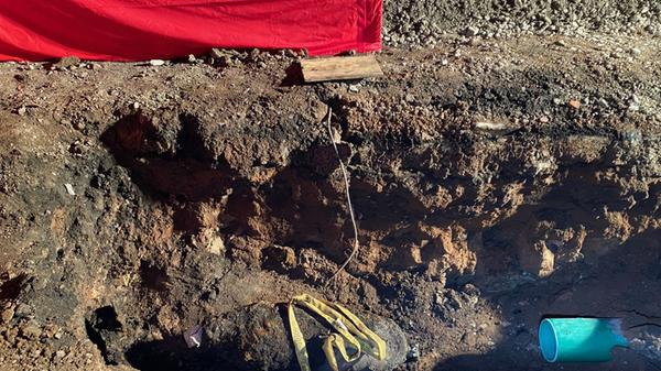 Am 8. März 2021 folgte nach einem Bombenfund in Ansbach ein mehrstündiger Einsatz. Bauarbeiter entdeckten eine 250-Kilogramm schwere amerikanische Fliegerbombe am Bahnhof zwischen den Gleisen 2 und 3. Da sich die Zünder in desolatem Zustand befanden, verzögerte sich die Verschärfung. Rund 2500 Ansbacher mussten evakuiert werden. Neun Personen, die zum Zeitpunkt der Evakuierung an Corona erkrankt waren und sich in häuslicher Isolation befanden, wurden in eine gesonderte Unterkunft gebracht.