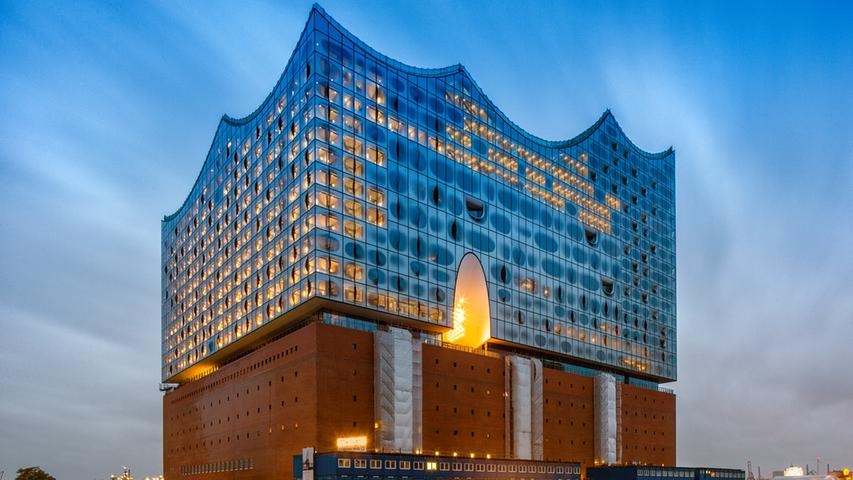 Frage: Welchem Unternehmer aus Süddeutschland gehört wohl die größte von 45 Luxus-Wohnungen in der Elbphilharmonie?
