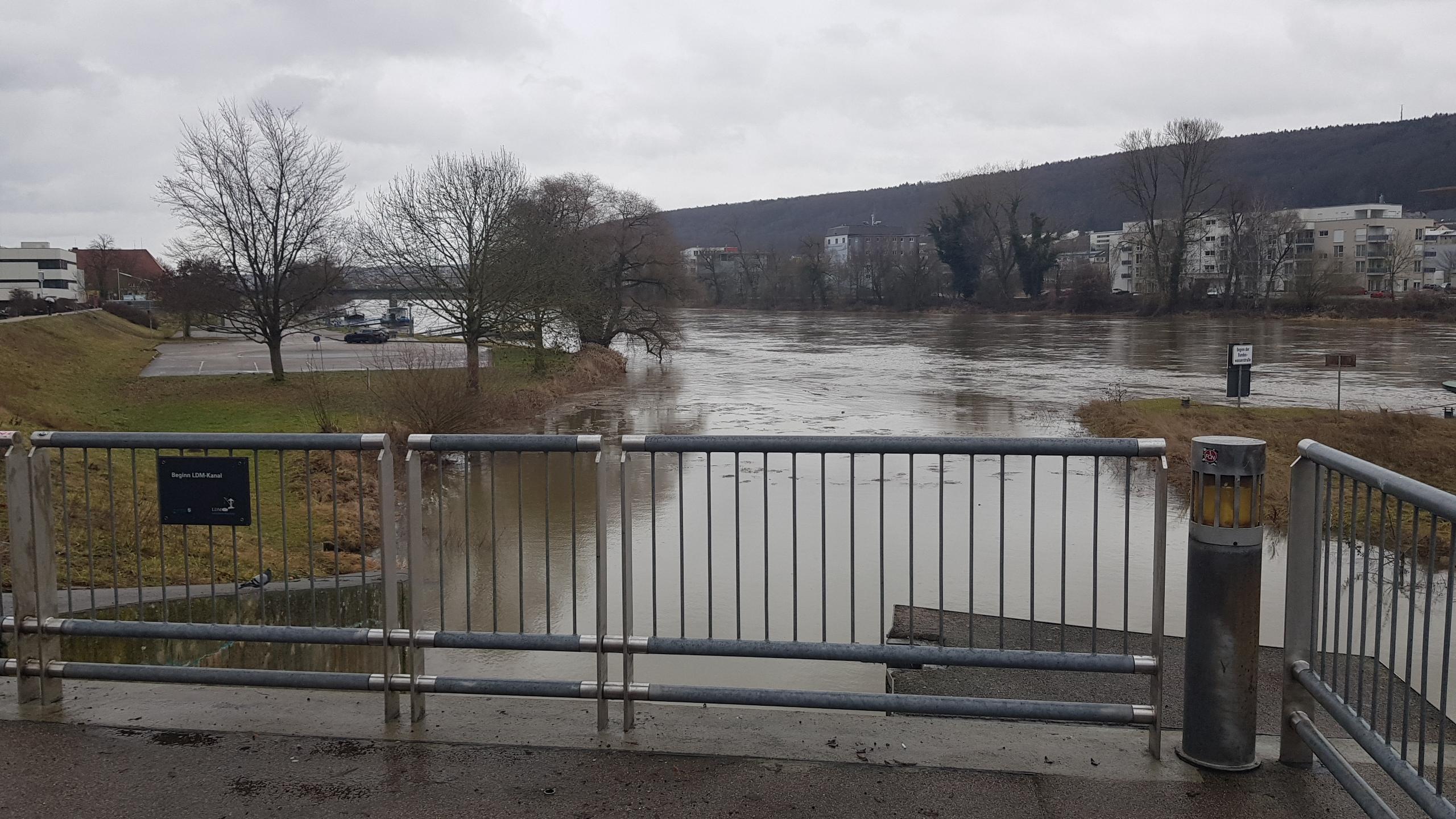 Entlang des Alten Kanals