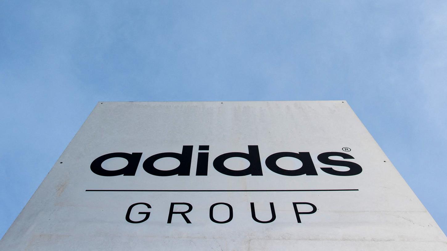 Adidas sieht sonnigen Zeiten entgegen und will wieder kräftig zulegen.