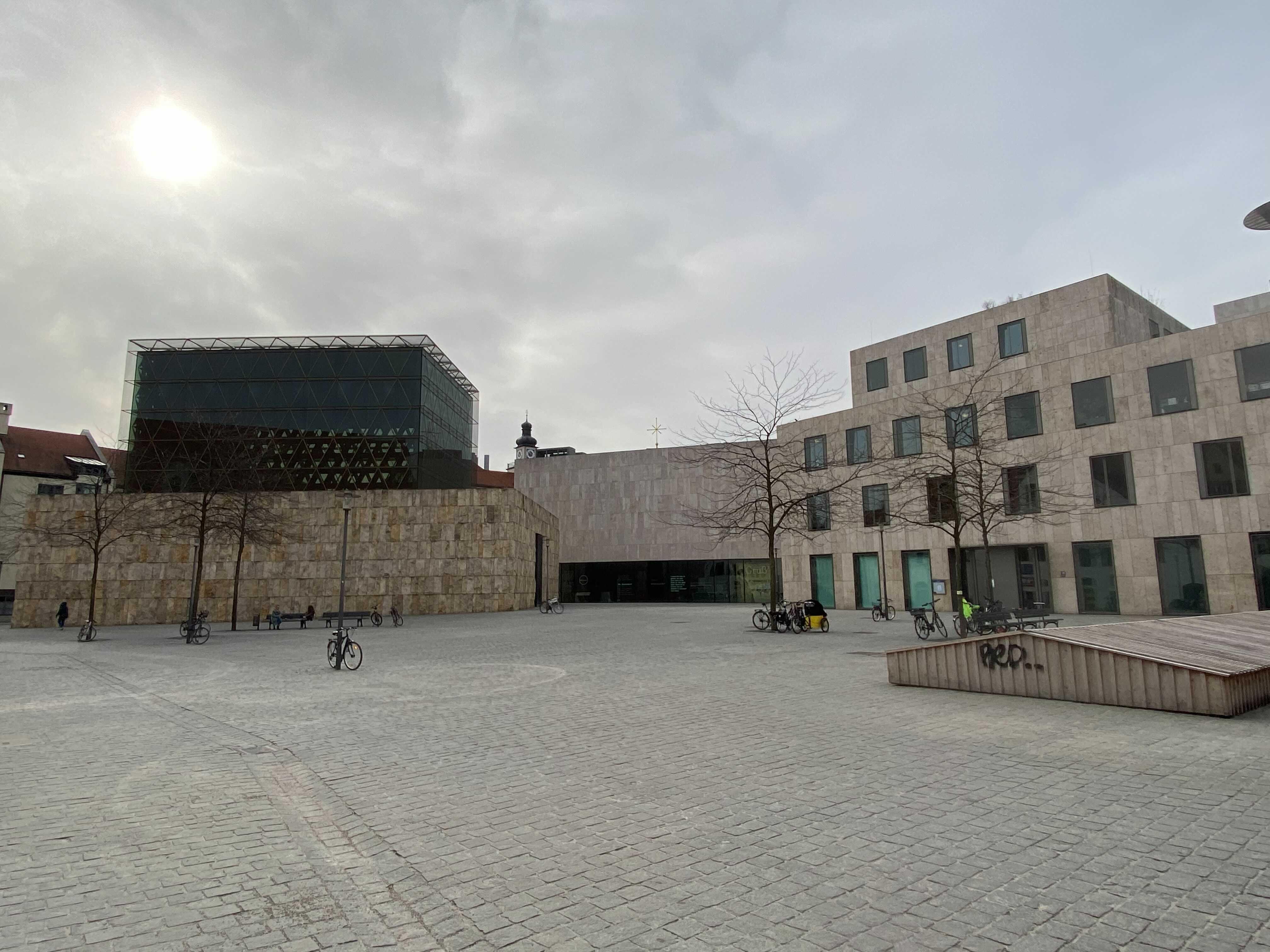 Die neue Heimat der jüdischen Gemeinde: Die Ohel-Jakob-Synagoge samt Museum und Gemeindezentrum in München.
Die neue Heimat der jüdischen Gemeinde: Die Ohel-Jakob-Synagoge samt Museum und Gemeindezentrum in München.