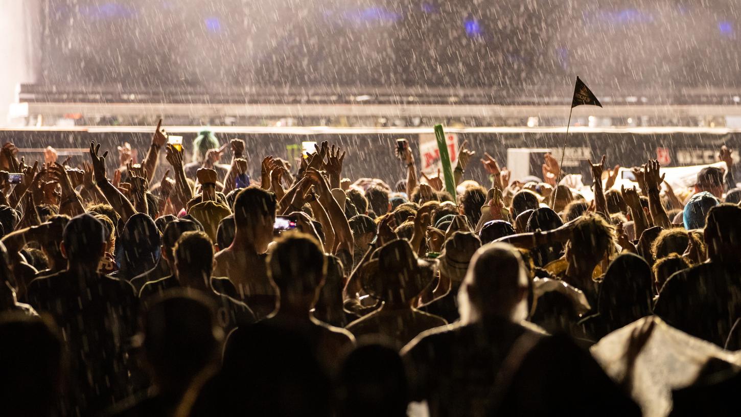 Was damals noch nicht zu ahnen war: Rock im Park im Jahr 2019 sollte der letzte Festivaljahrgang vor einer langen Pause sein.
Was damals noch nicht zu ahnen war: Rock im Park im Jahr 2019 sollte der letzte Festivaljahrgang vor einer langen Pause sein.