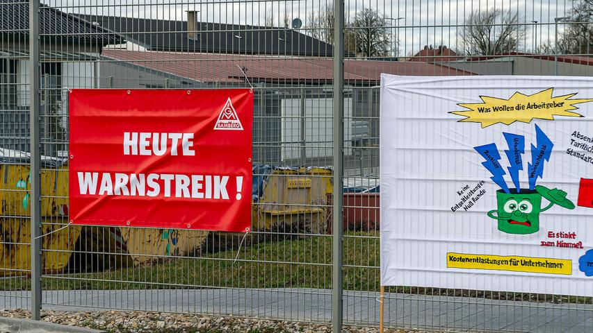 In der aktuellen Tarifrunde hat die IG Metall auch die Schaeffler-Belegschaft in Höchstadt zum "Frühschluss"-Warnstreik aufgerufen, organisiert von Andrea Sicker und Roland Holler.