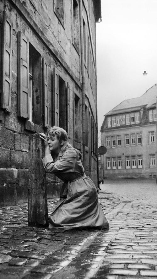 1960 drehte Kirk Douglas gemeinsam mit Christine Kaufmann für "Stadt ohne Mitgleid" in Forchheim. Der Streifen war sogar für den Oscar nominiert. Viele weitere Bilder dazu können Sie hier sehen.
