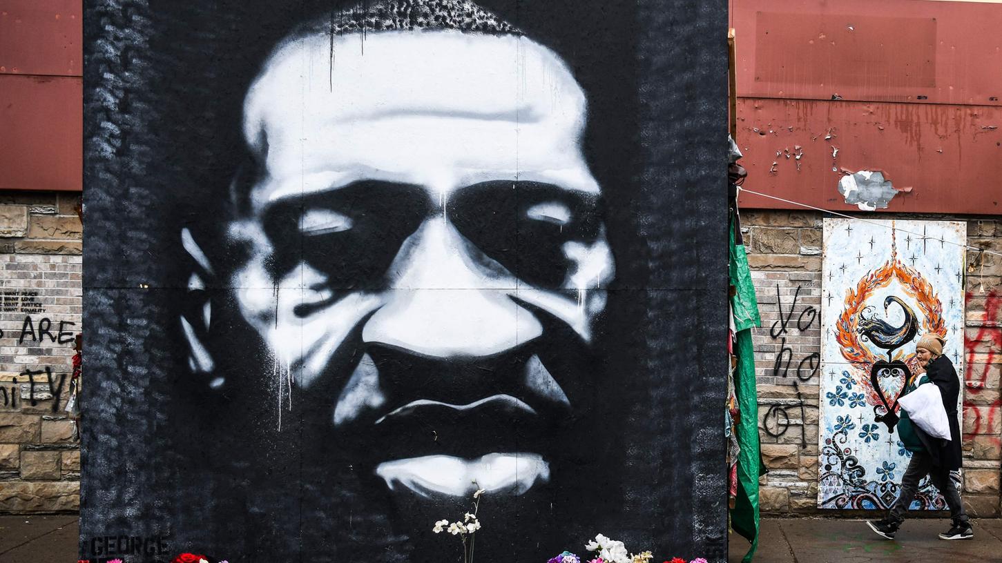 Der unbewaffnete Schwarze George Floyd ist 2020 bei einer Festnahme der Polizei getötet worden.
Der unbewaffnete Schwarze George Floyd ist 2020 bei einer Festnahme der Polizei getötet worden.
