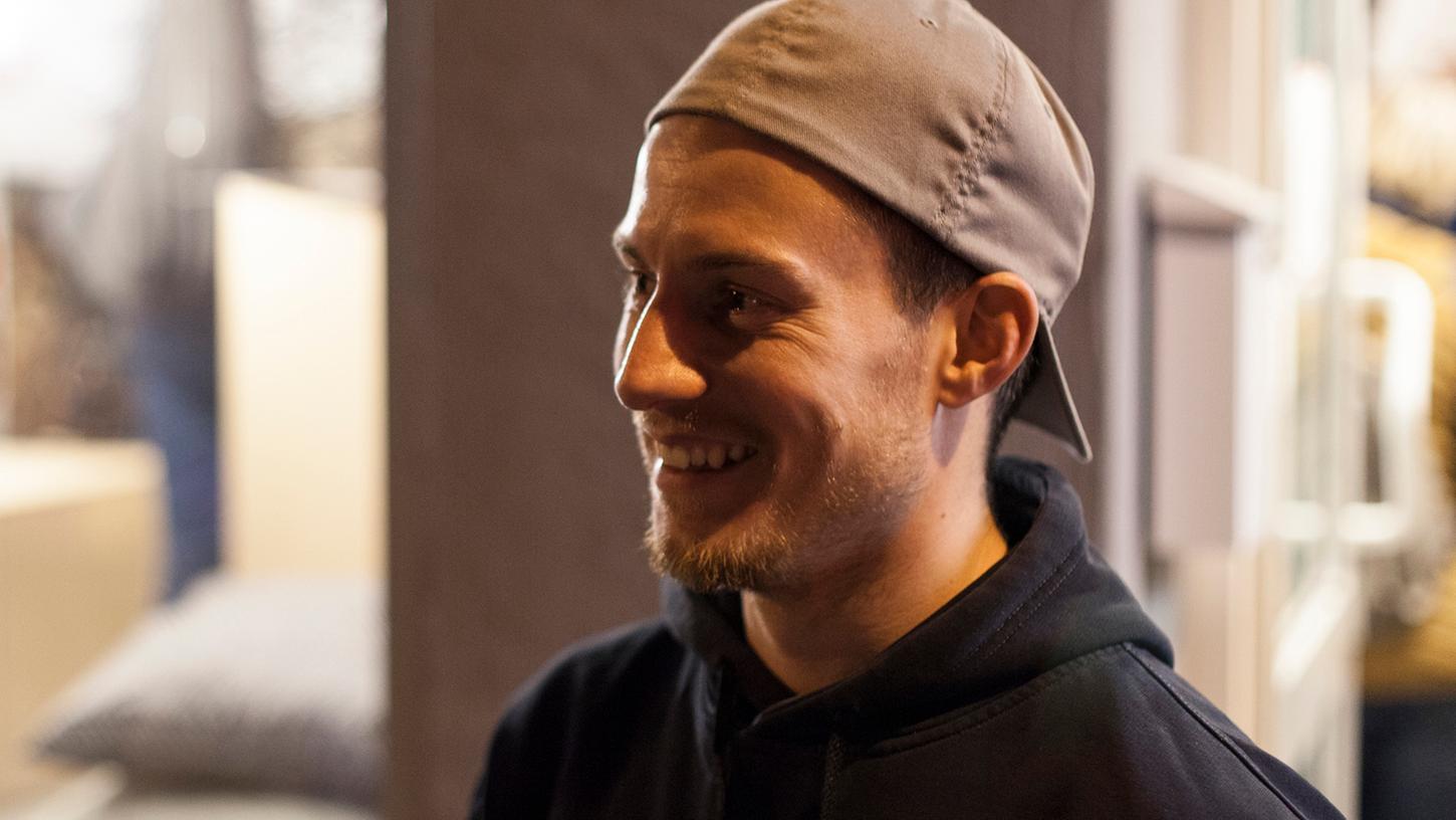 Lucas Krieg ist Künstler und Klarträumer. Im Podcast Mit.Menschen erzählt er, wie er dazu kam.
Lucas Krieg ist Künstler und Klarträumer. Im Podcast Mit.Menschen erzählt er, wie er dazu kam.