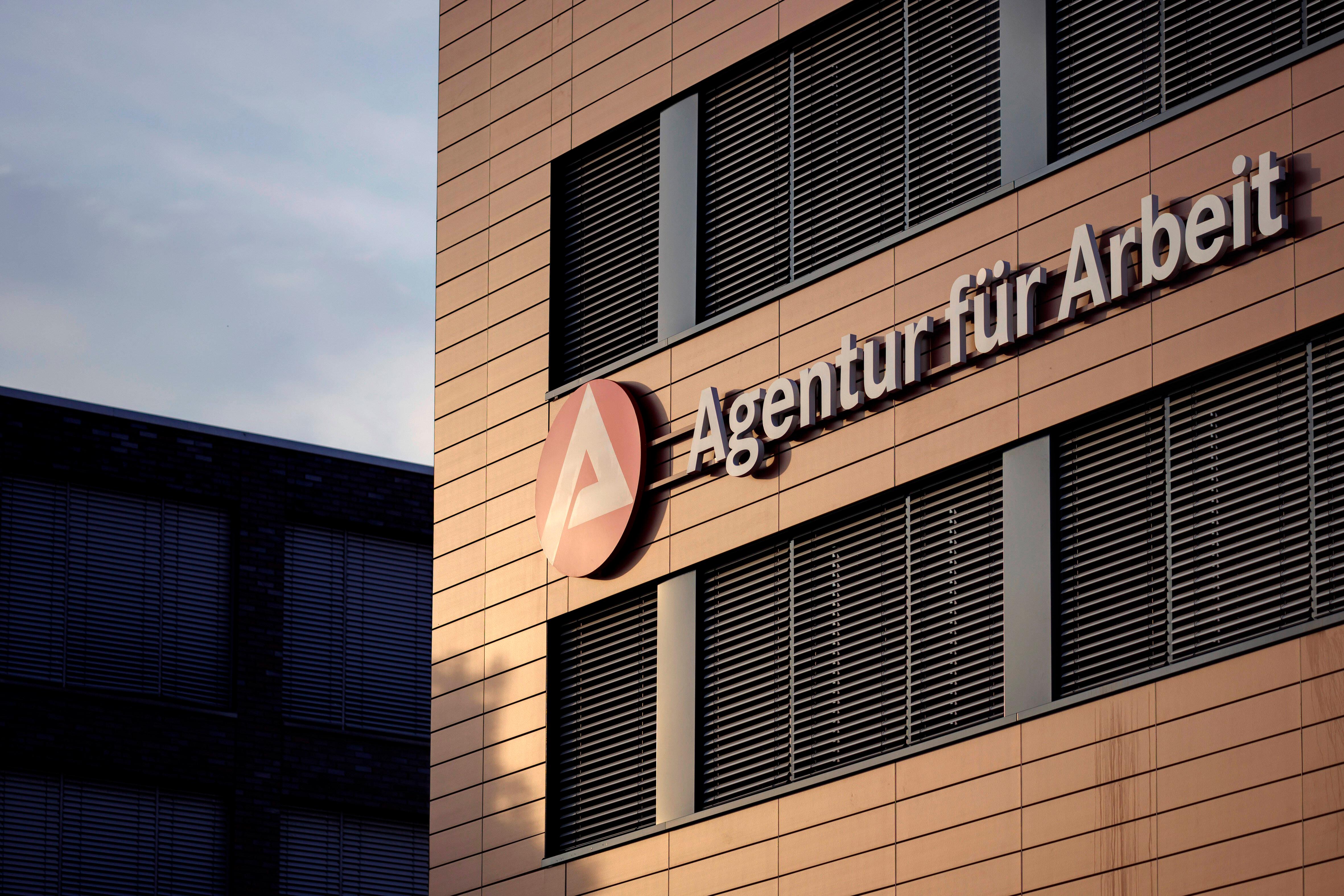 Die deutsche Arbeitsmarktstatistik wird in der Bundesagentur für Arbeit erstellt - die Behörde hat ihren Sitz in Nürnberg.
