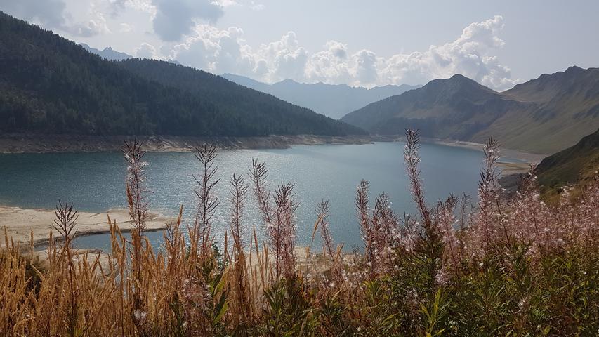 Auf der Wanderung zur Alpe Piora kommt man am Ritom-Stausee vorbei.