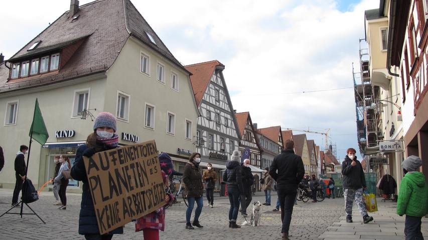 Menschenkette für`s Klima: So war die Fridays for Future-Demo in Forchheim