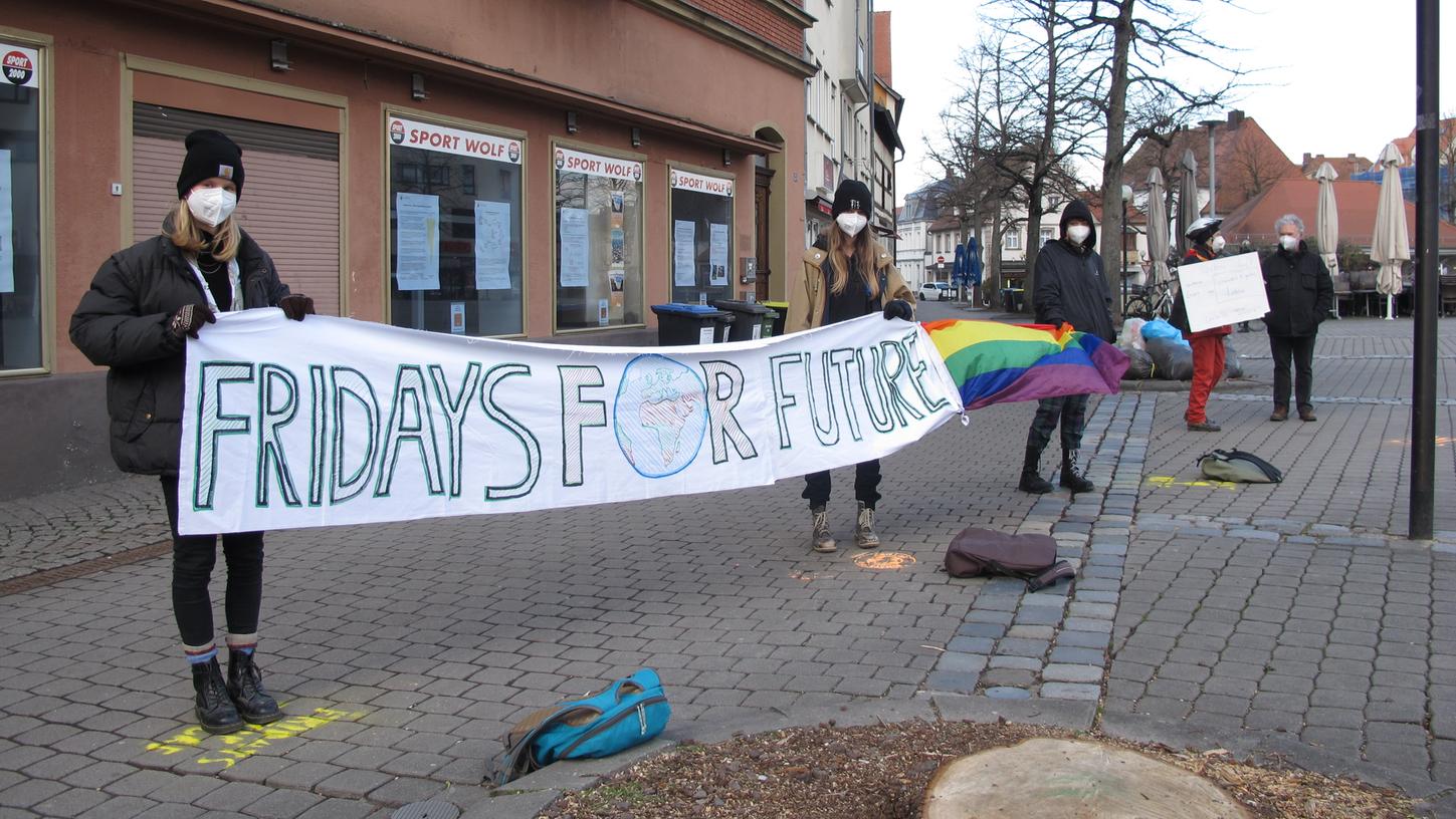 Ein Foto der letzten FFF-Demo in Forchheim Mitte März.