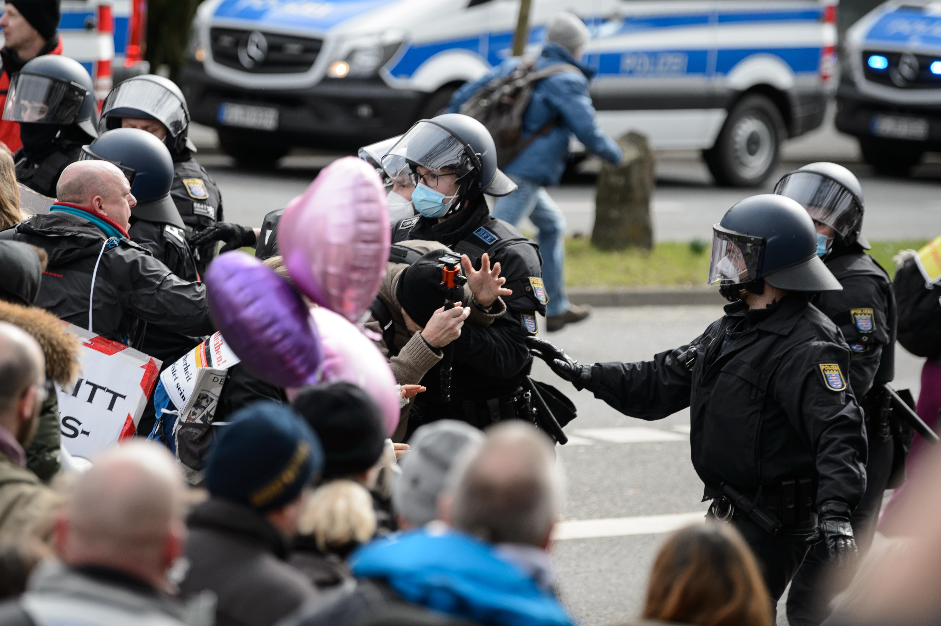 Demonstration gegen Corona-Einschränkungen - Kassel