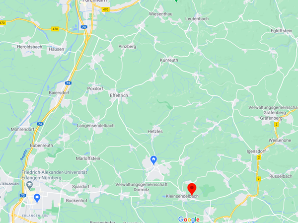 Der kleine Ort Steinbach, eigentlich mehr ein Ortsteil von Kleinsendelbach. Hier geschah am Sonntagabend gegen 17 Uhr ein Tötungsdelikt.