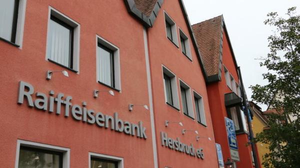 Die Volks- und Raiffeisenbanken in Mittelfranken gehören ebenfalls zu den größten Arbeitgebern. Sie beschäftigen 2868 Mitarbeiter.