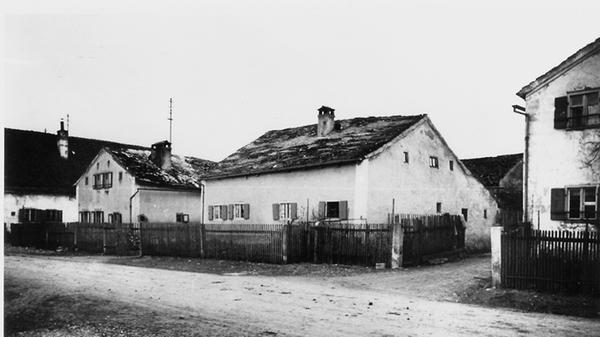 Alte Jurahäuser in einem Treuchtlinger Ortsteil - möglicherweise Graben.