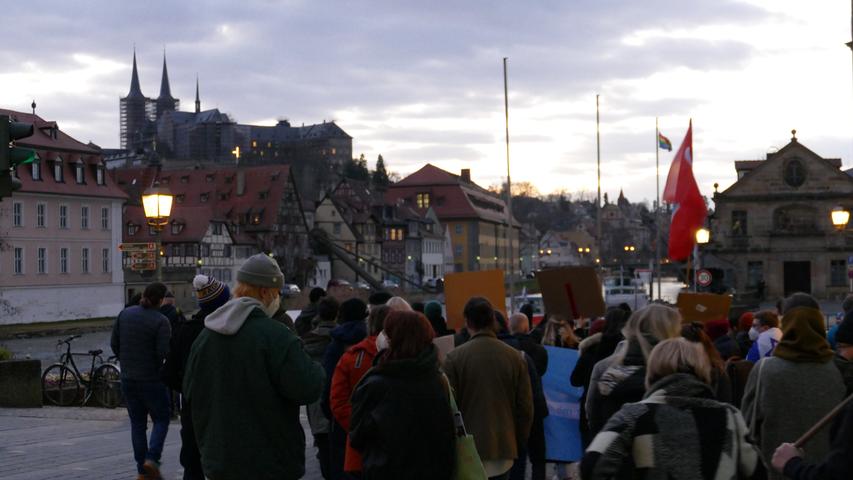 Corona-Maßnahmen: Protest und Gegenprotest in Bamberg