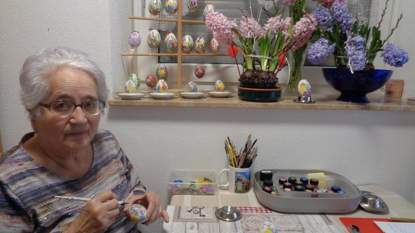 Handbemalte Ostereier: Kunst der 83-jährigen Gerda auch in Russland zu sehen