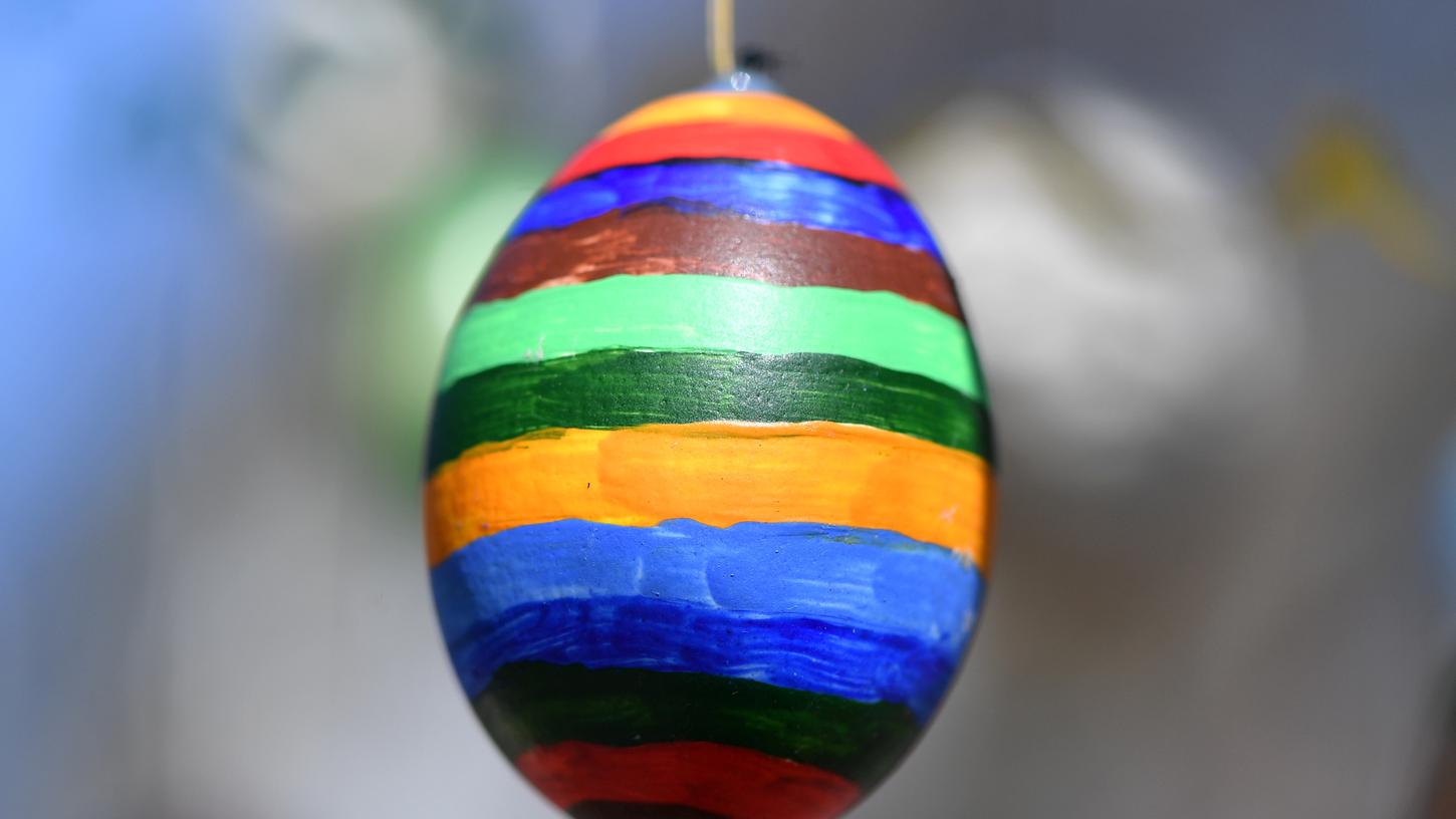 Doch keine spezielle Feiertagsregelung an Ostern. Nach den Beschlüssen der Marathon-Sitzung der Ministerpräsidentenkonferenz hatte es auch seitens der Wirtschaft heftige Kritik gegeben.
Doch keine spezielle Feiertagsregelung an Ostern. Nach den Beschlüssen der Marathon-Sitzung der Ministerpräsidentenkonferenz hatte es auch seitens der Wirtschaft heftige Kritik gegeben.