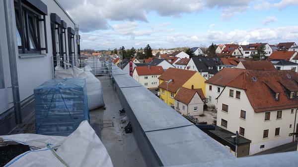 Noch Baustellensituation: Blick über Herzogenaurach Richtung Nordwesten.