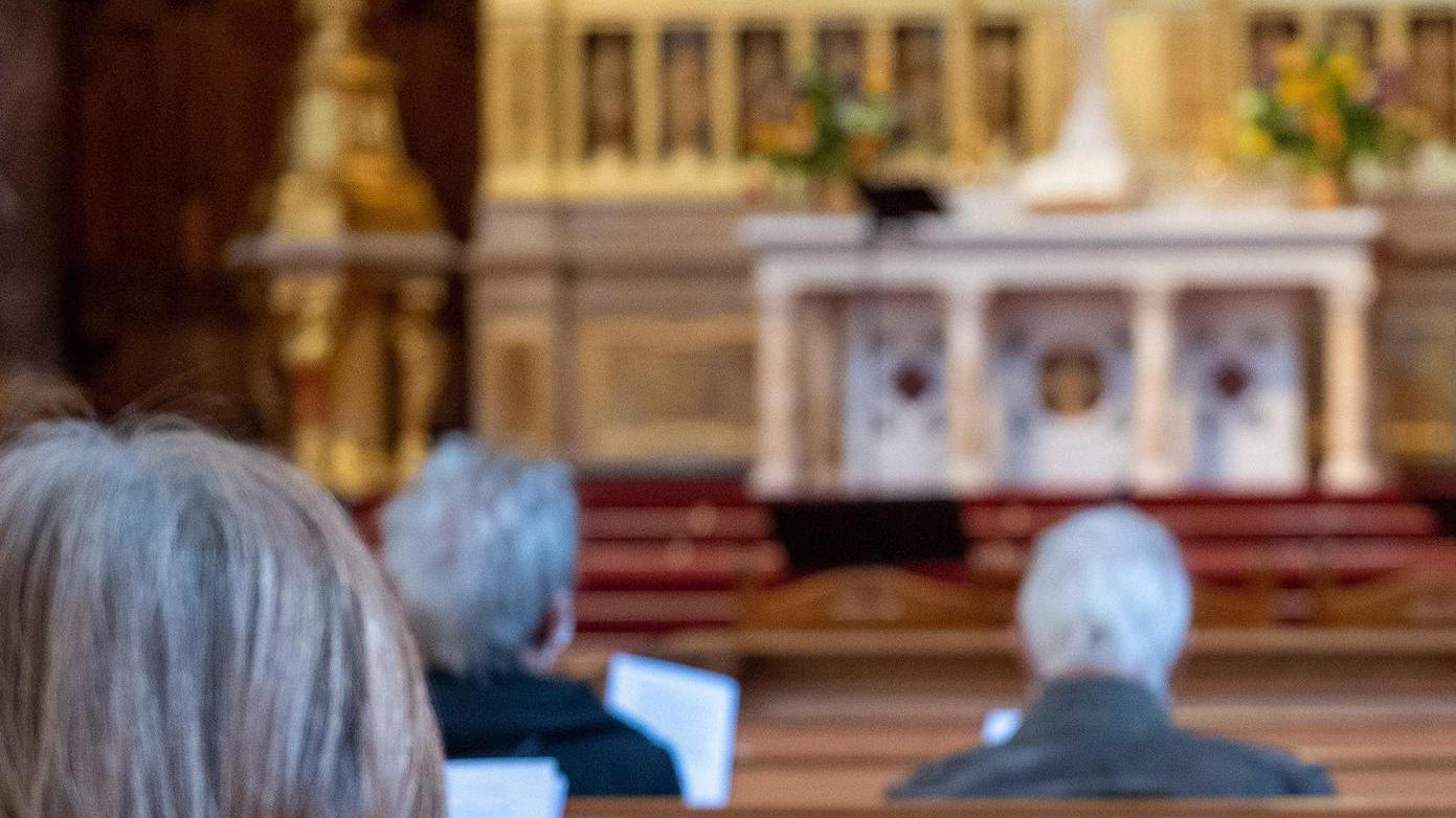 Gottesdienste an Ostern: Das denken Dekane über Politik-Bitte