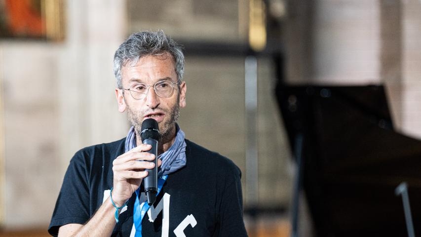 Hat dem ION-Programm mit kluger Reduktion viel Tiefe gegeben: ION-Intendant Moritz Puschke.
Hat dem ION-Programm mit kluger Reduktion viel Tiefe gegeben: ION-Intendant Moritz Puschke.