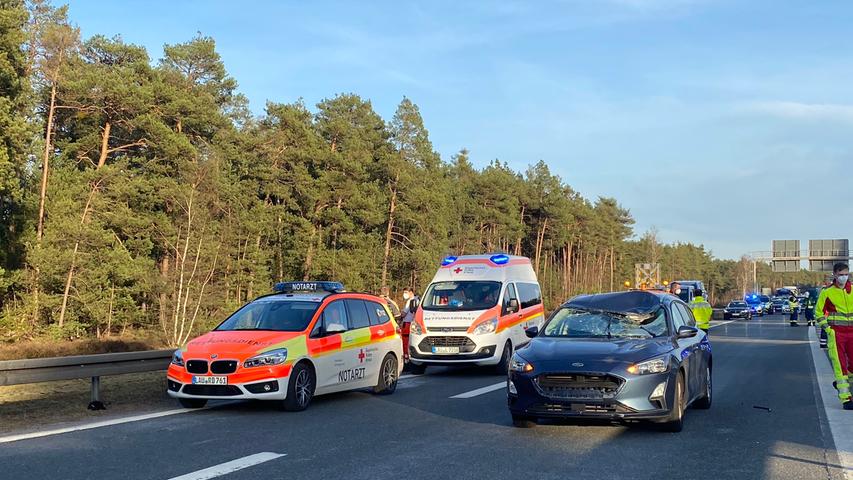 Tödlicher Unfall auf der A3: Arbeiter bei Nürnberg von Auto erfasst