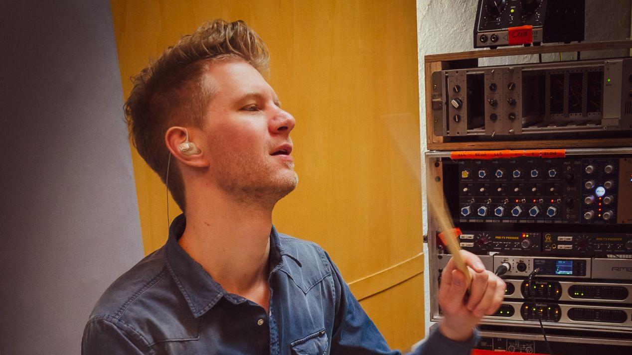Kam zum Schlagzeug über den Umweg Akkordeon und Klavier: Matthias Bäuerlein.
Kam zum Schlagzeug über den Umweg Akkordeon und Klavier: Matthias Bäuerlein.