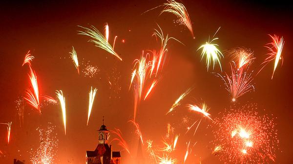 Feuerwerk über der Innenstadt