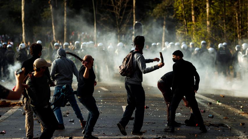 Musikveranstaltung in Brüssel: Polizei löst Massentreffen auf