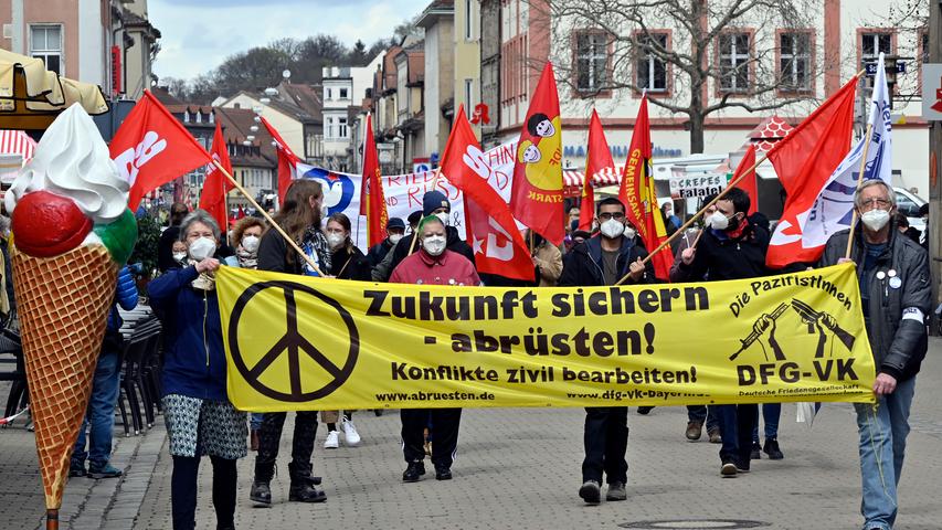 Für konsequente Friedenspolitik: Der Ostermarsch in Erlangen