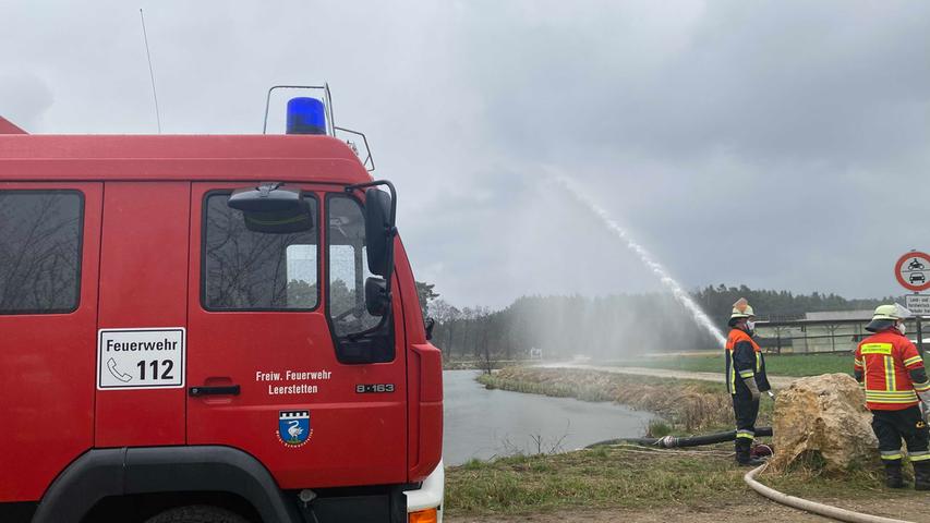Dachstuhlbrand in Schwanstetten: 50.000 Euro Sachschaden