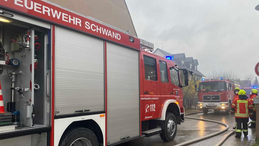 Dachstuhlbrand in Schwanstetten: 50.000 Euro Sachschaden