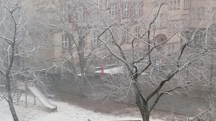Schneegestöber am Ostermontag: Franken ist weiß überzuckert