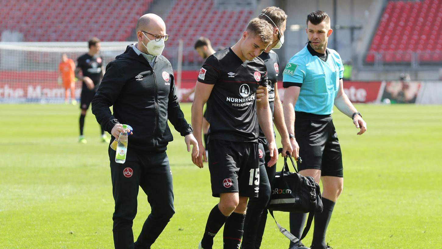 Nach gut einer Stunde musste Fabian Nürnberger verletzungsbedingt den Platz verlassen.