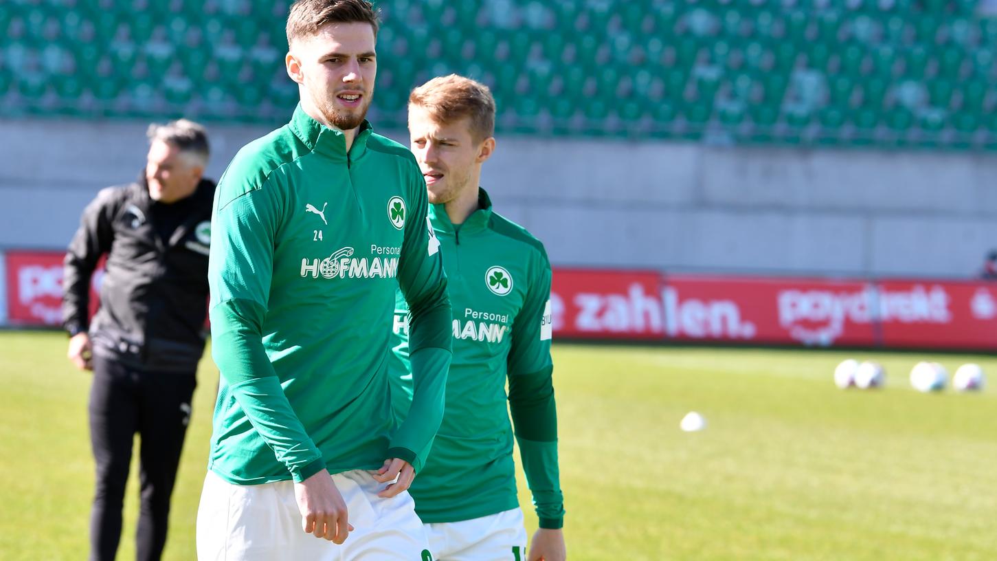 Seit dem Hinspiel beim SV Sandhausen nicht mehr wegzudenken aus der Fürther Zweitliga-Mannschaft: Anton Stach.
Seit dem Hinspiel beim SV Sandhausen nicht mehr wegzudenken aus der Fürther Zweitliga-Mannschaft: Anton Stach.