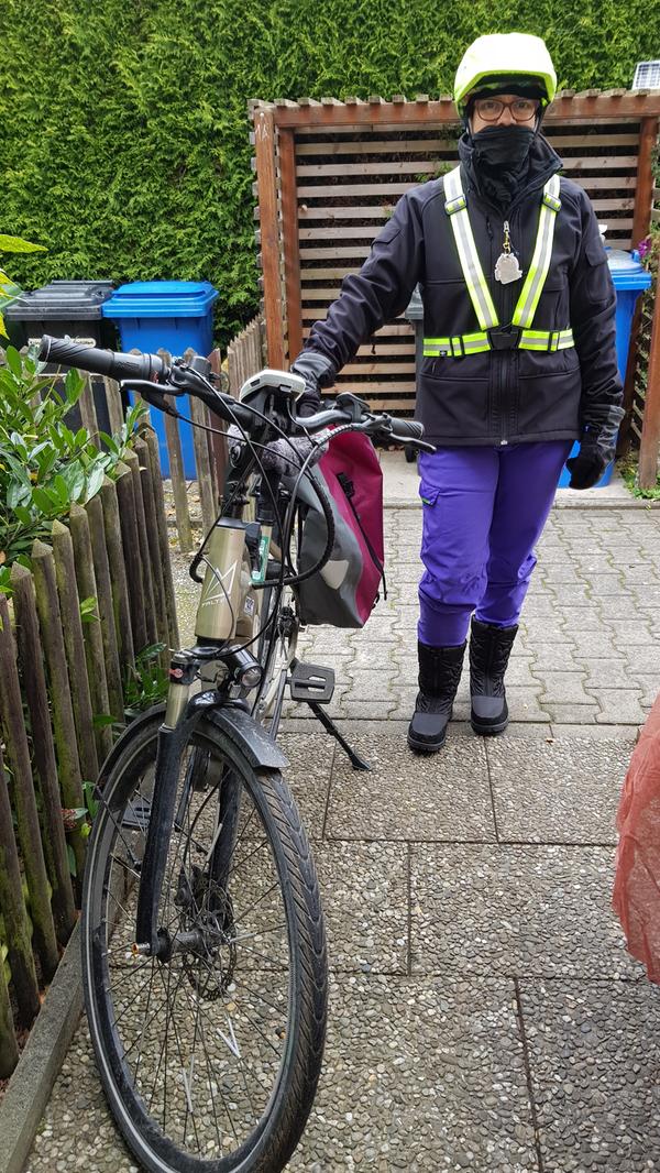 ... denn mit der richtigen Kleidung kann man auch im Winter Radfahren. "20-40km, gut eingepackt, bei jedem Wetter", so Ringler.
