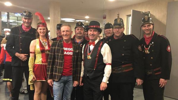 Hubert Aiwanger am 15. Februar 2020 auf Instagram: "Michl Müller und die Altneuhausener Feuerwehrkapelle - da lacht das Faschingsherz! #Veitshöchheim"