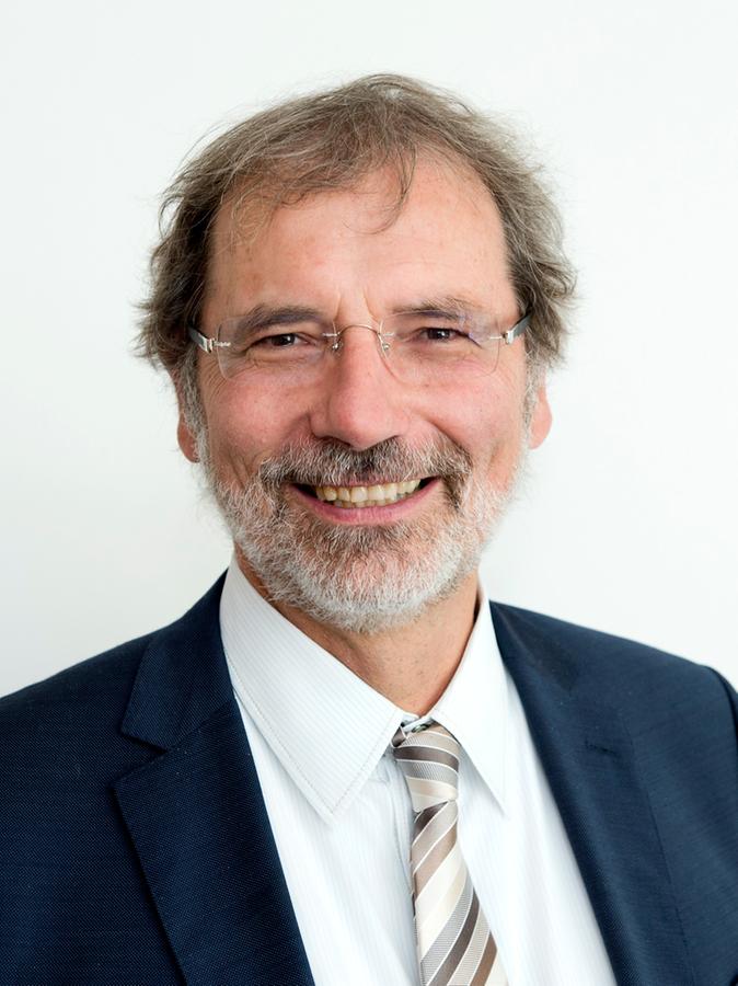Professor Roland Schmieder leitet die Klinische Forschungsstation für Hypertonie und Gefäßmedizin am Universitätsklinikum Erlangen.