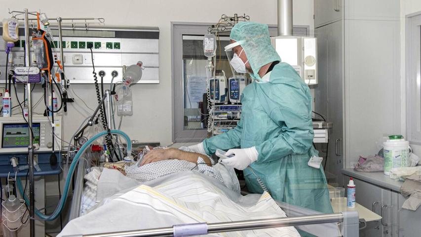 Eine Situation auf der Intensiv-Station des Altdorfer Krankenhauses.
Eine Situation auf der Intensiv-Station des Altdorfer Krankenhauses.
