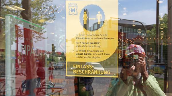 Auch ausgedehnte Spaziergänge tun der Gesundheit gut. Karin Günther aus Erlangen hat dabei ihre Kamera immer dabei. Zu diesem Bild schreibt sie: "Es ist zwar nicht unbedingt sportlich, aber soll Mut machen, sich einmal mit der Kamera mit Corona zu beschäftigen. Allerdings gibt es sooo viel zu fotografieren, dass es doch schon wieder sportlich ist!"