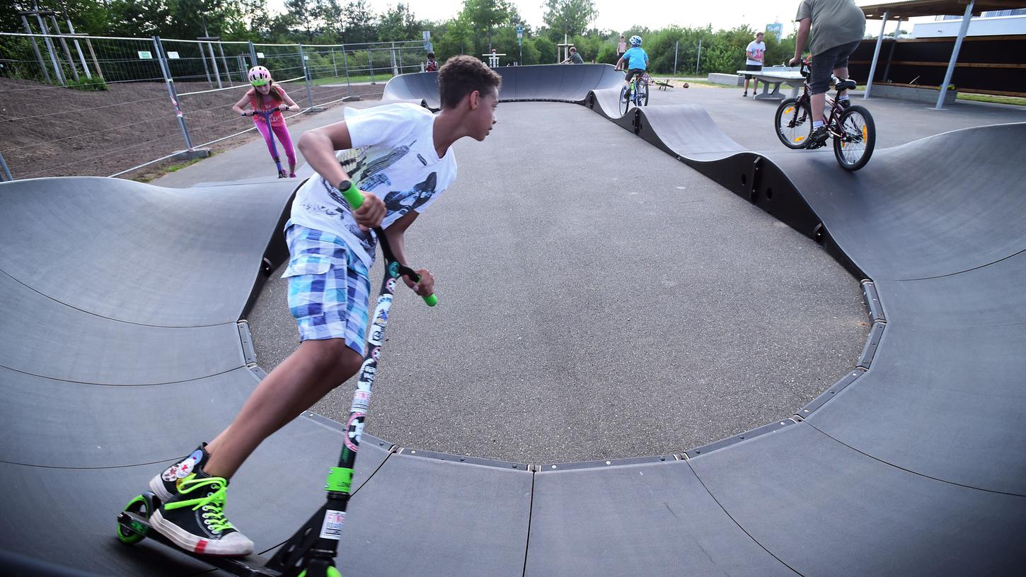 So wie hier in Fürth könnte die Pumptrack-Anlage in Freystadt eines Tages aussehen.
So wie hier in Fürth könnte die Pumptrack-Anlage in Freystadt eines Tages aussehen.